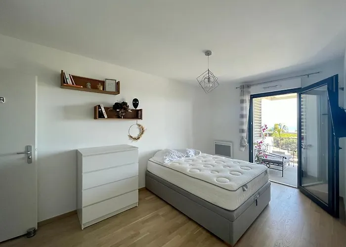 T2 Vue - Entree De * Ajaccio (Corsica)