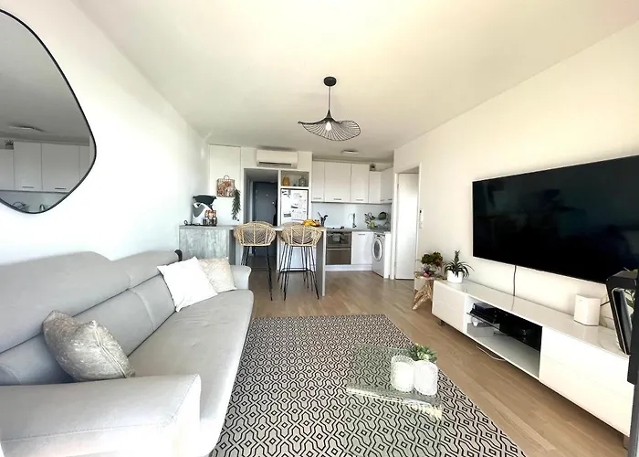 T2 Vue - Entree De Appartement *